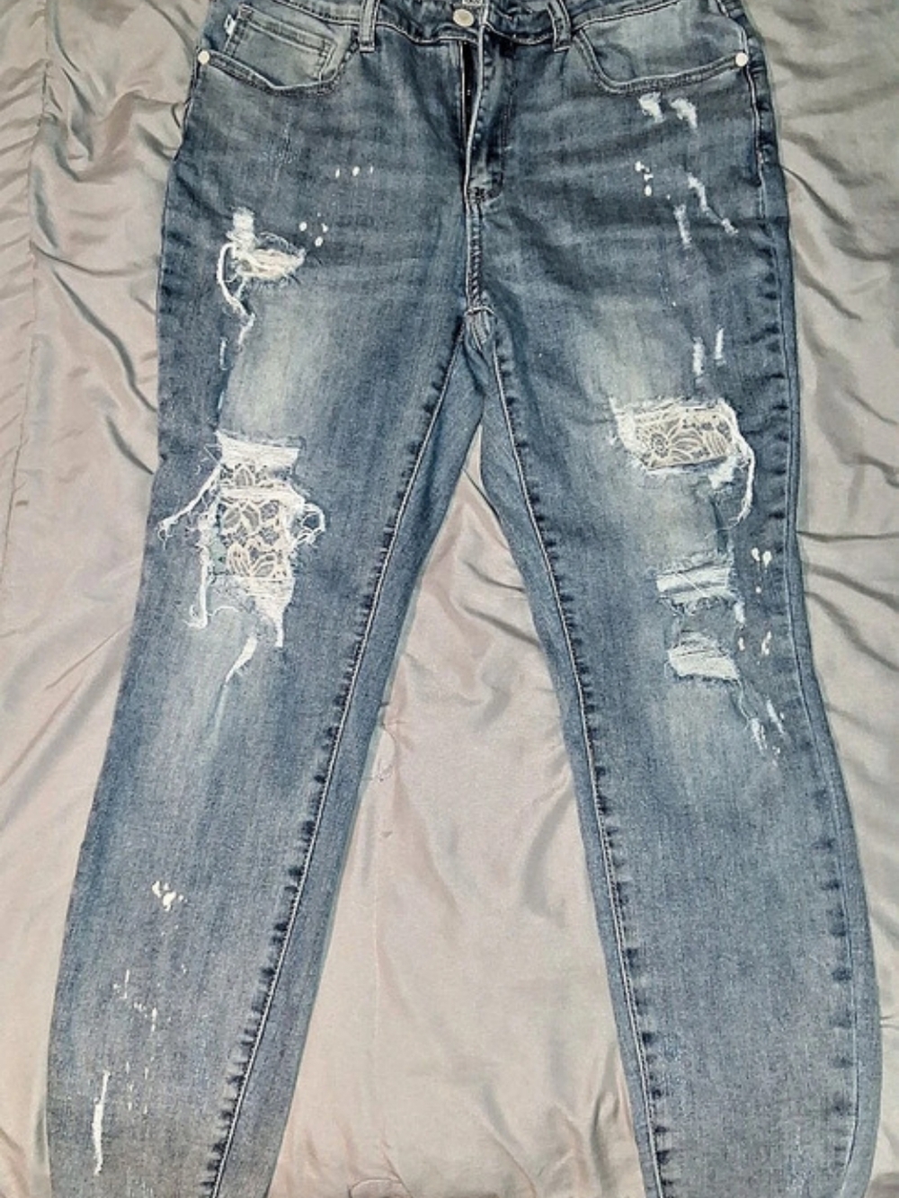 Judy Blue Size 15/32 Distressed Skinny Jeans in Blue